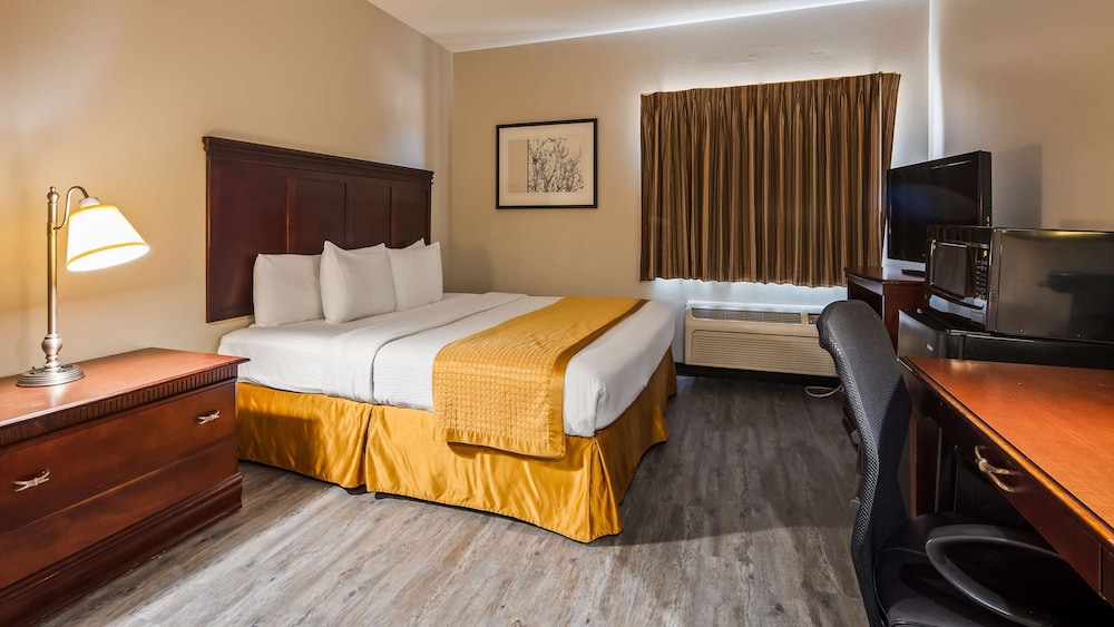 SureStay Hotel by Best Western Orange 8/34