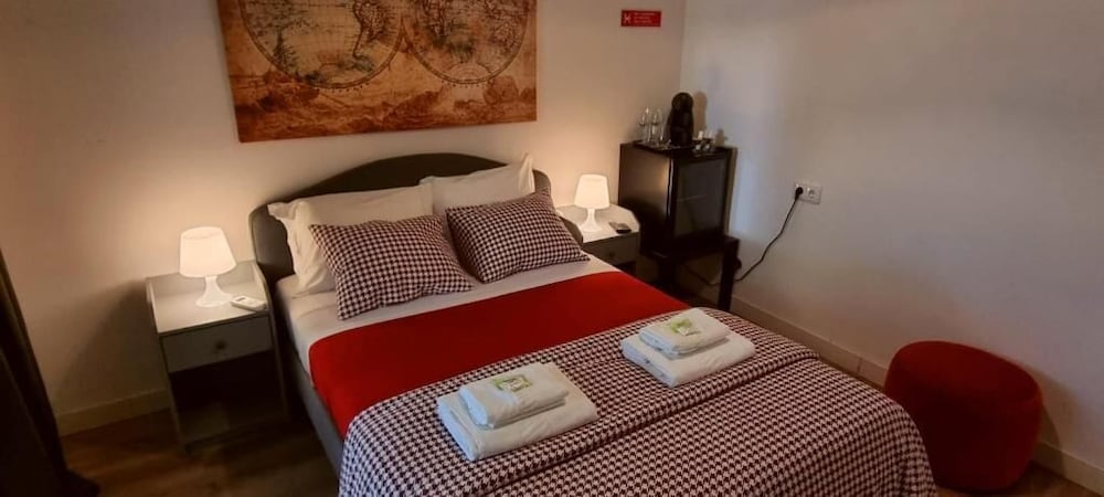 F3 Hostels 15/50