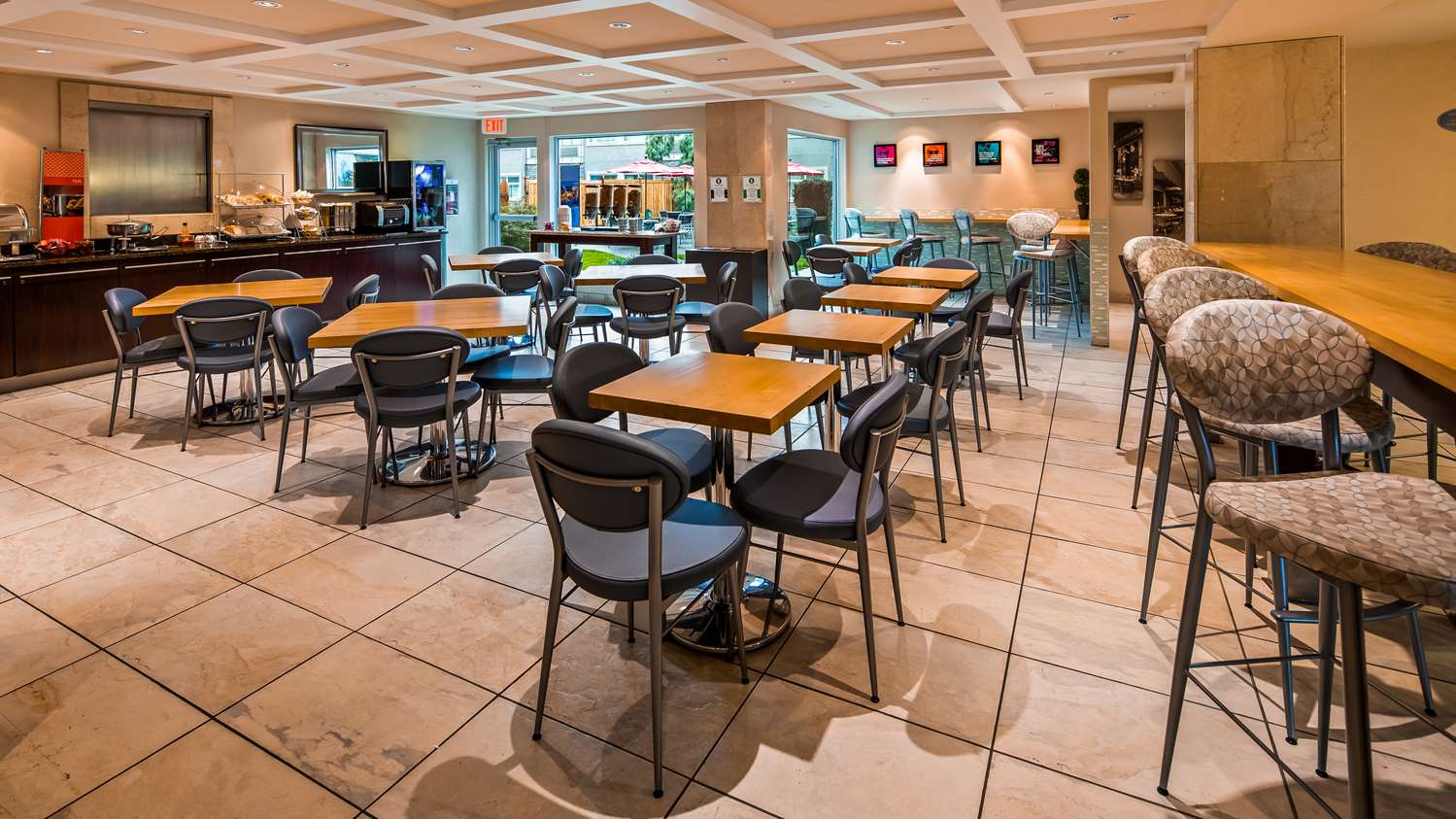 Best Western Plus Regency Inn and Conference Centre 10/15