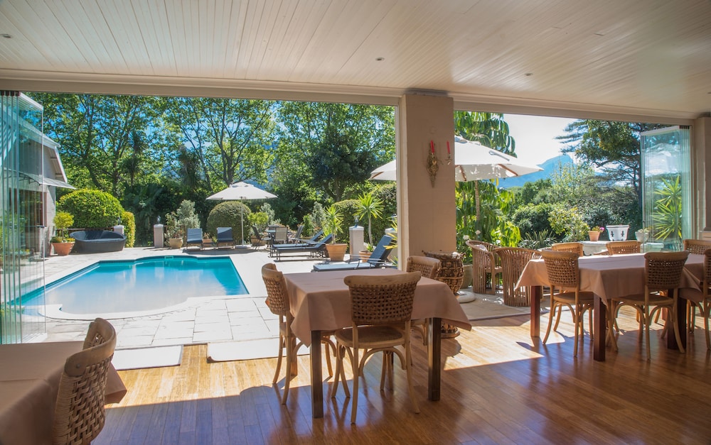 Summit Place Guesthouse 55/72
