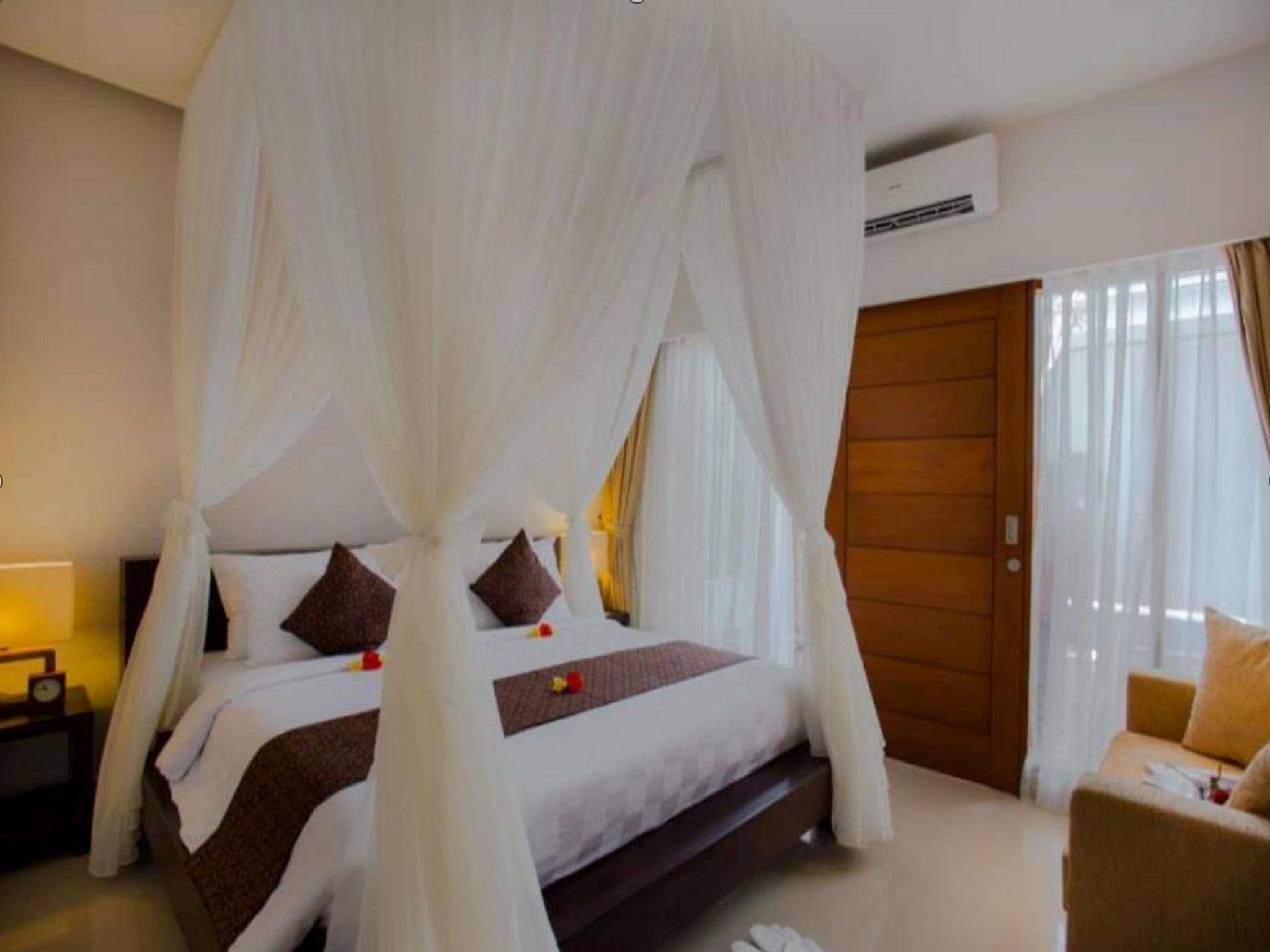 2 Bedrooms, Pool, Villa