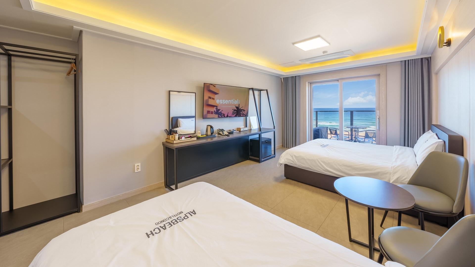 Yangyang Alps Beach 3/18