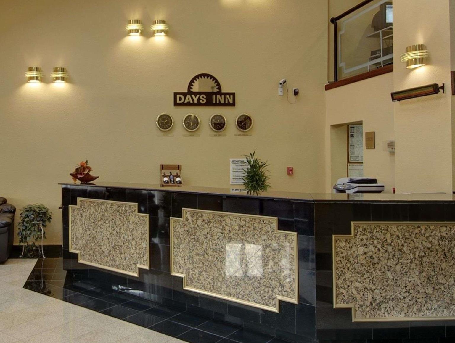 Days Inn by Wyndham Hillsborough 6/40