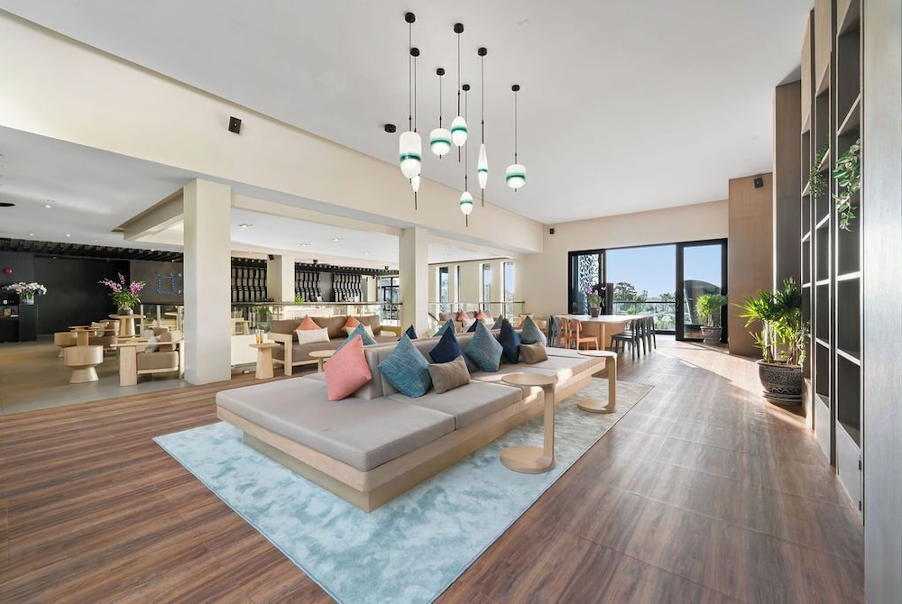 HOTEL IKON PHUKET 52/76