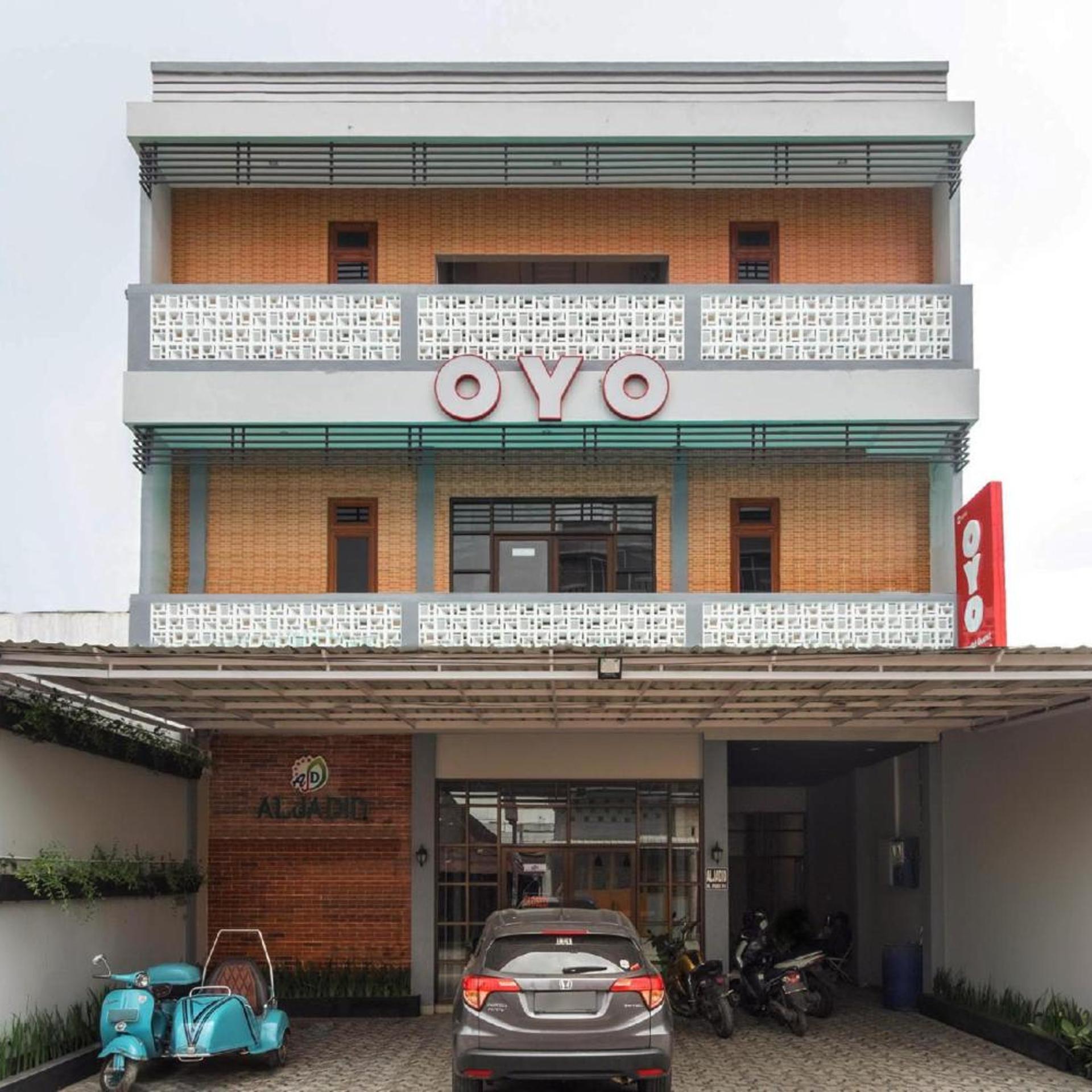 Hotel O Aljadid Near Masjid Raya Al Mashun Sm Raja Medan in MEDAN