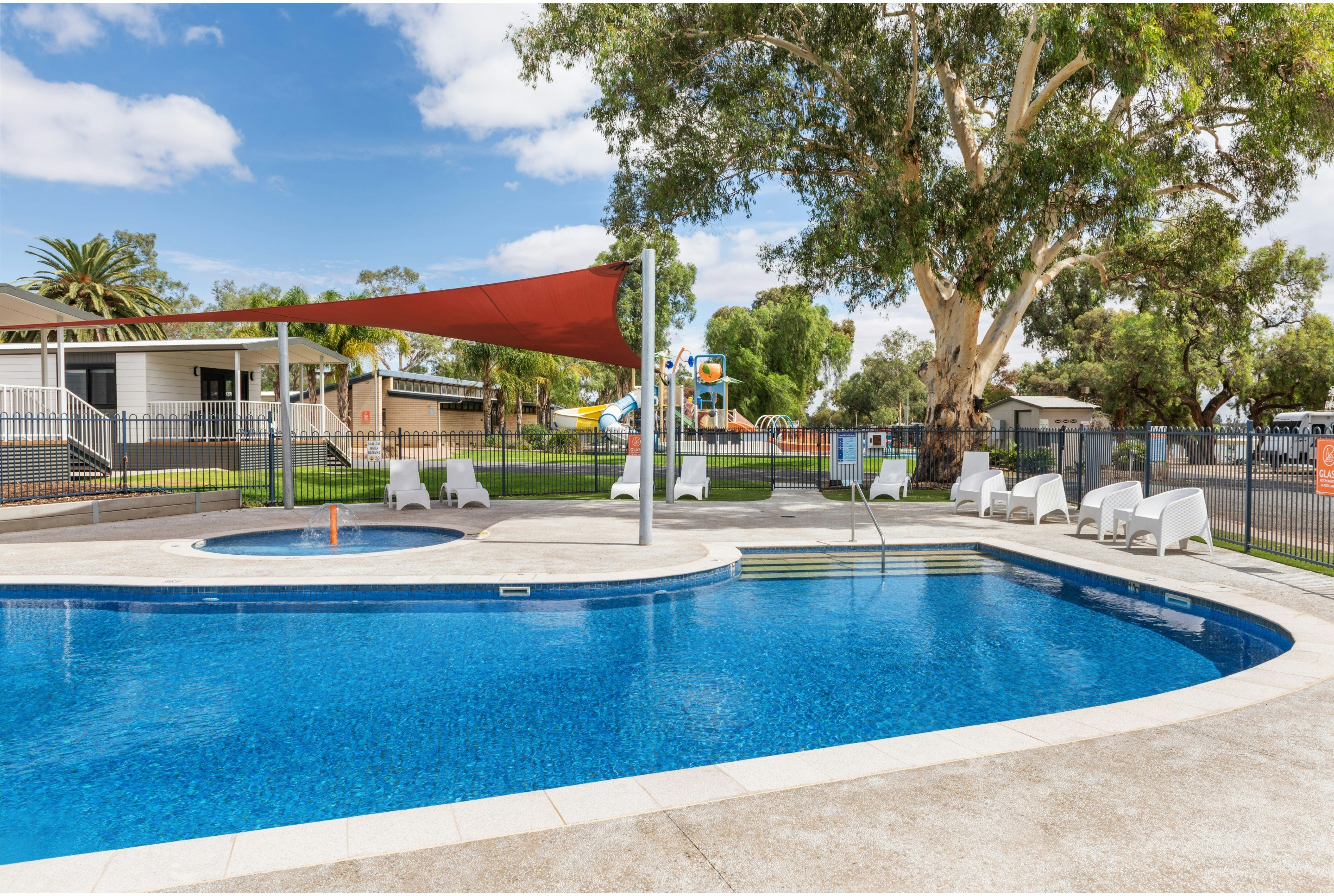 Discovery Parks - Lake Bonney 7/52