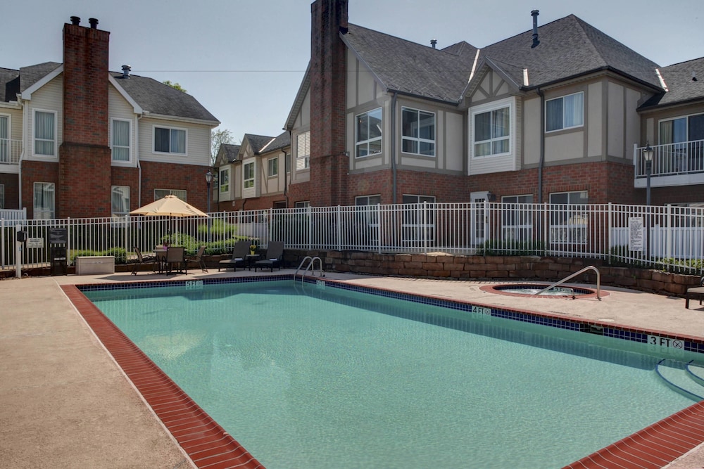 Residence Inn Cleveland Independence 1/33