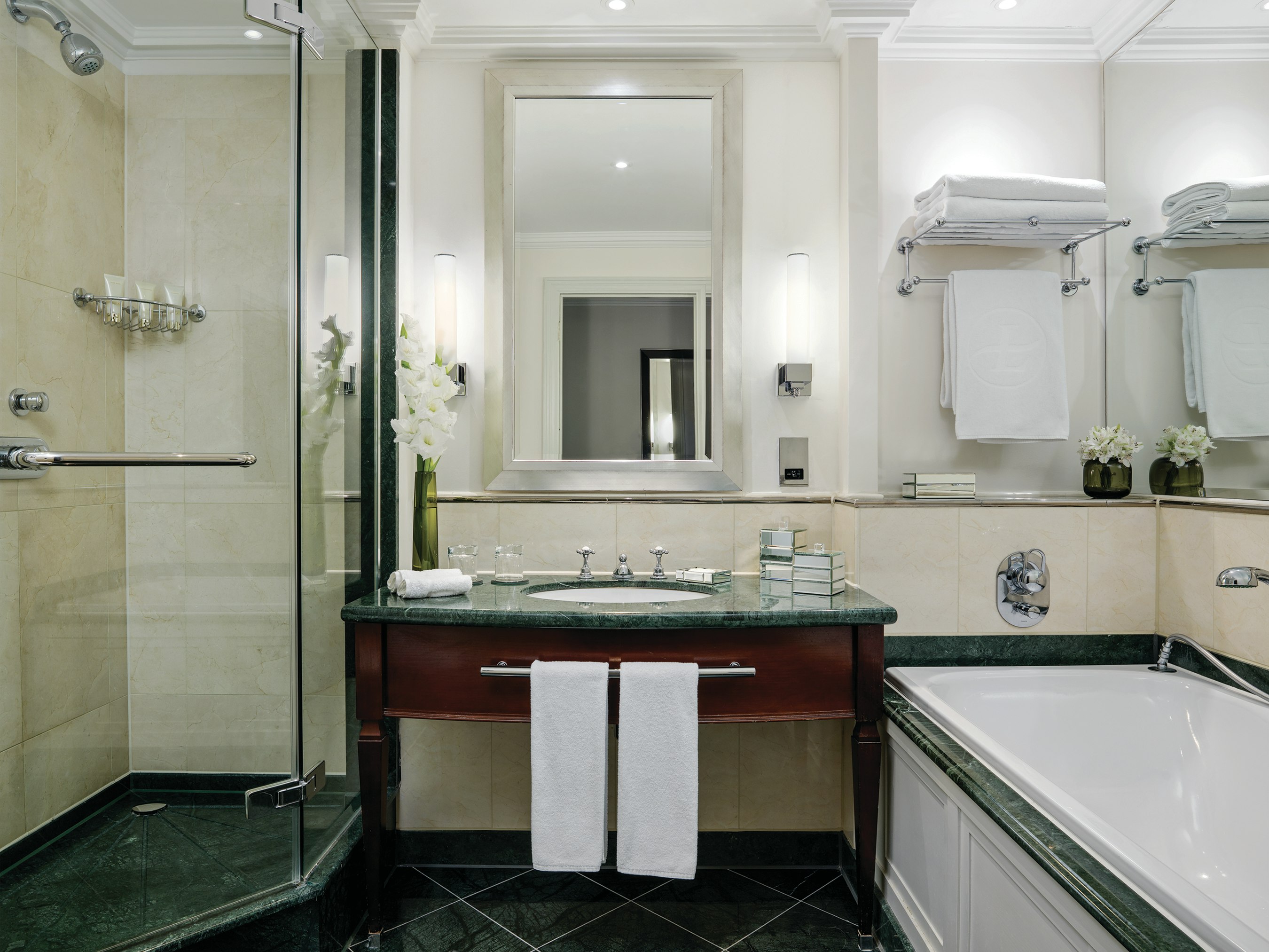 The Langham London 41/44