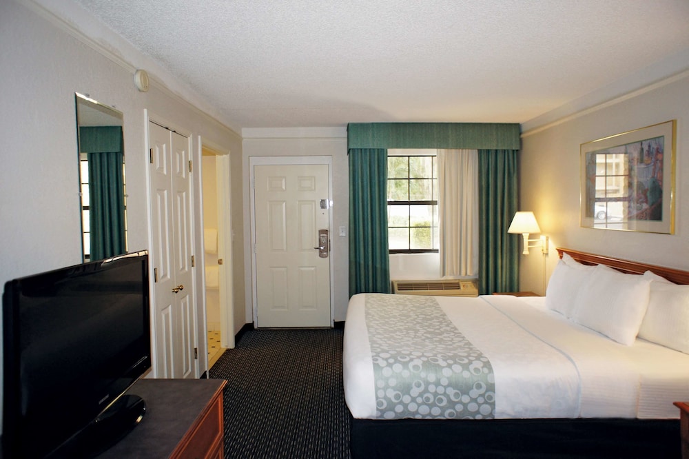 La Quinta Inn by Wyndham Tampa Bay Pinellas Park Clearwater 21/56