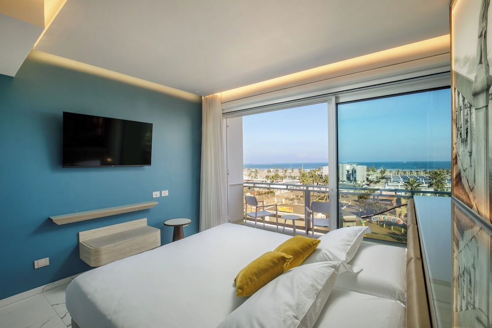 Ambasciatori Suite Hotel 75/110