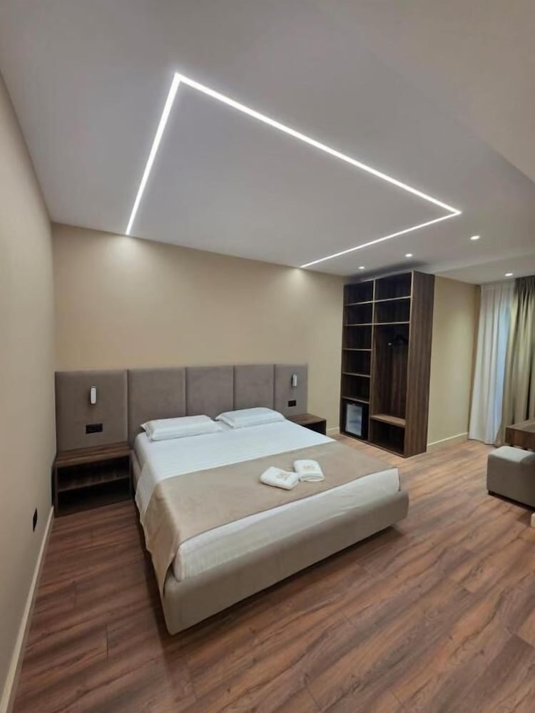Haris Hotel Vlore 13/50
