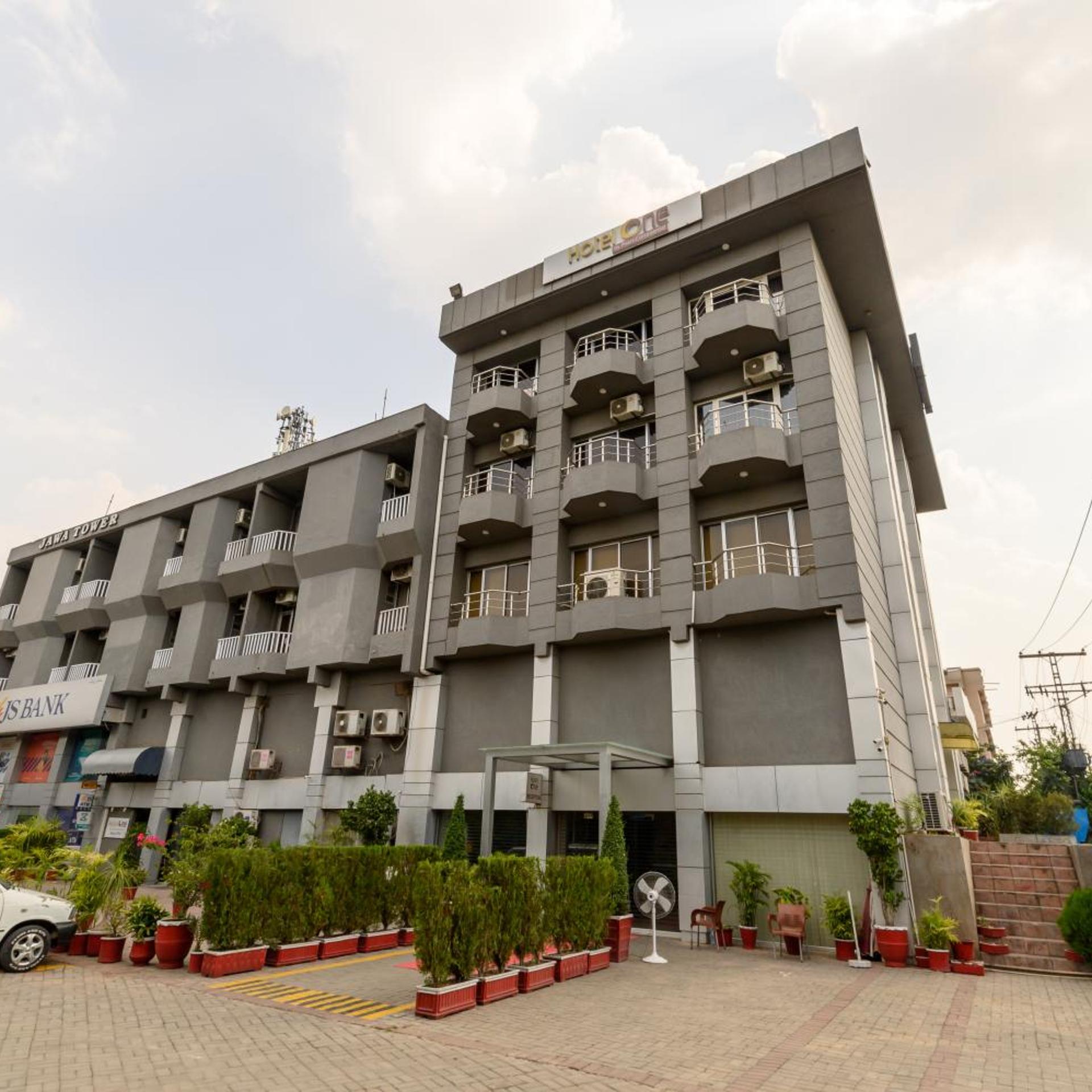 Hotel One Jinnah 7/41