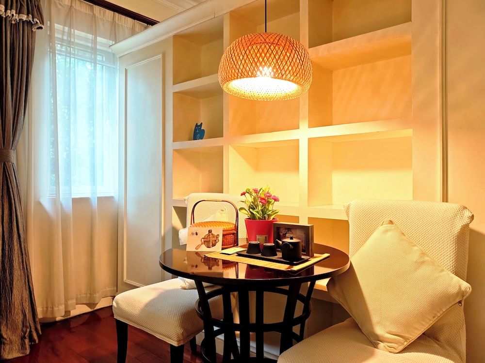 Ladoll Service Apartment 60/71