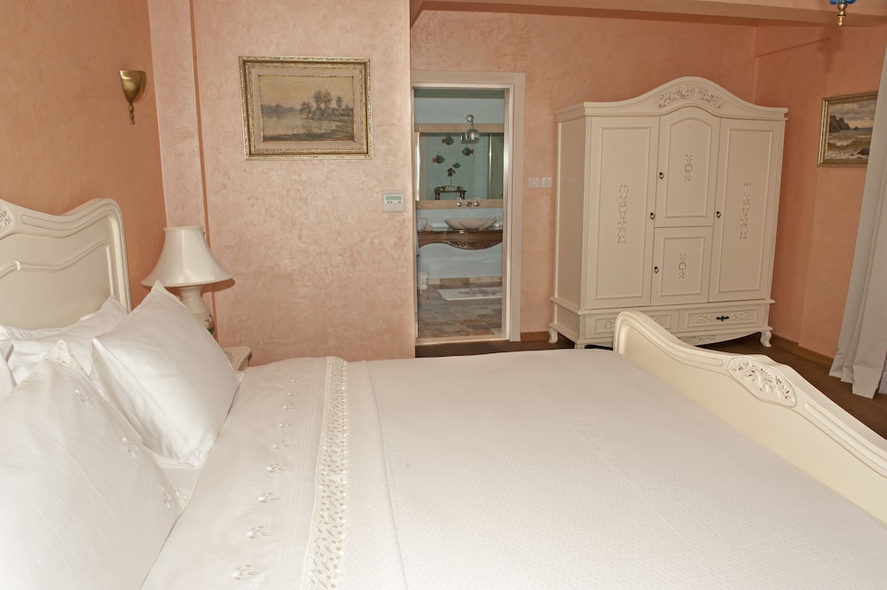 Swan Lake Boutique Hotel - Adults Only 19/67