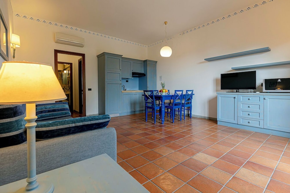 Villaggio Cala Mancina 12/68