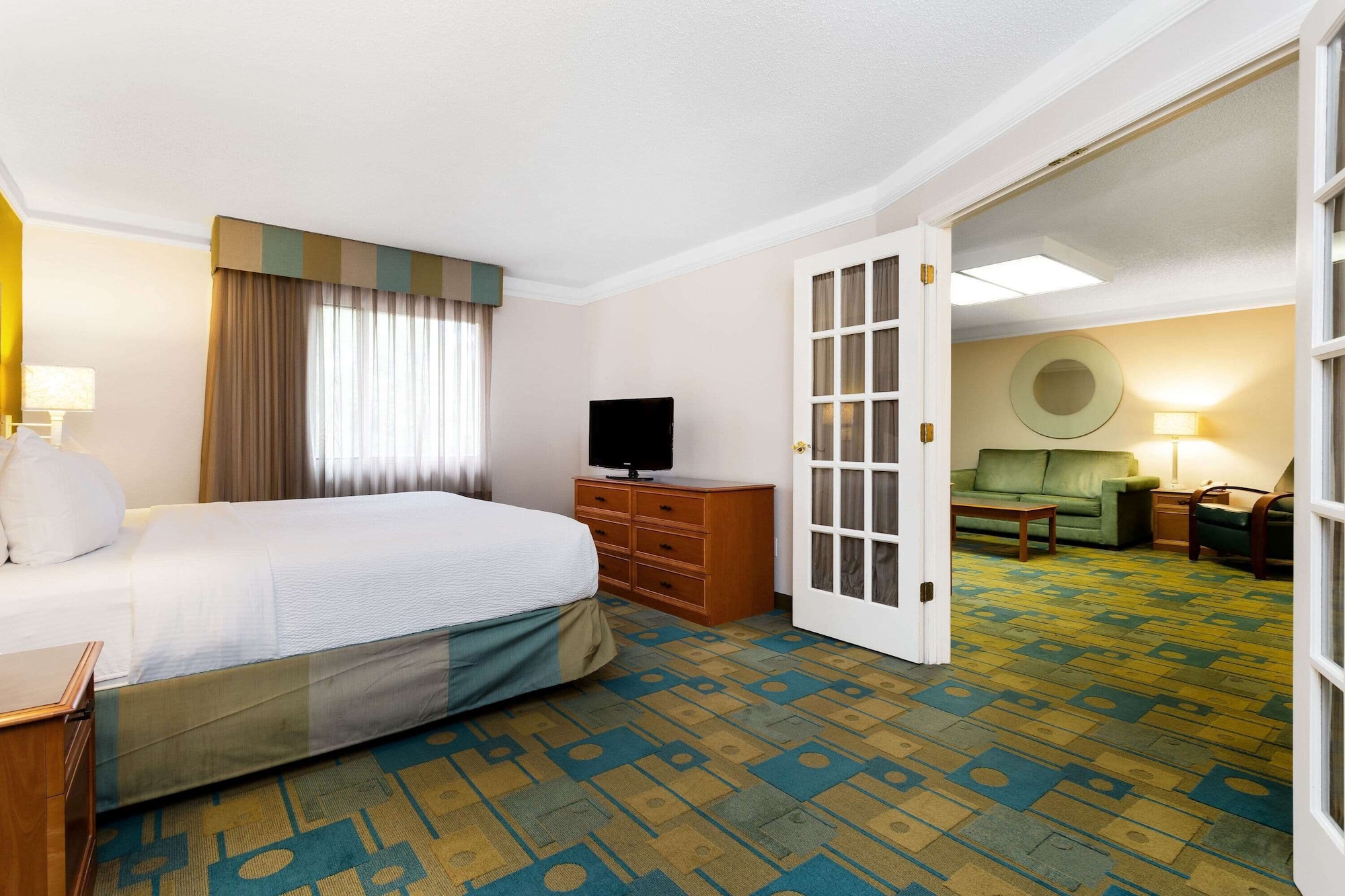 Deluxe, Suite, King Bed