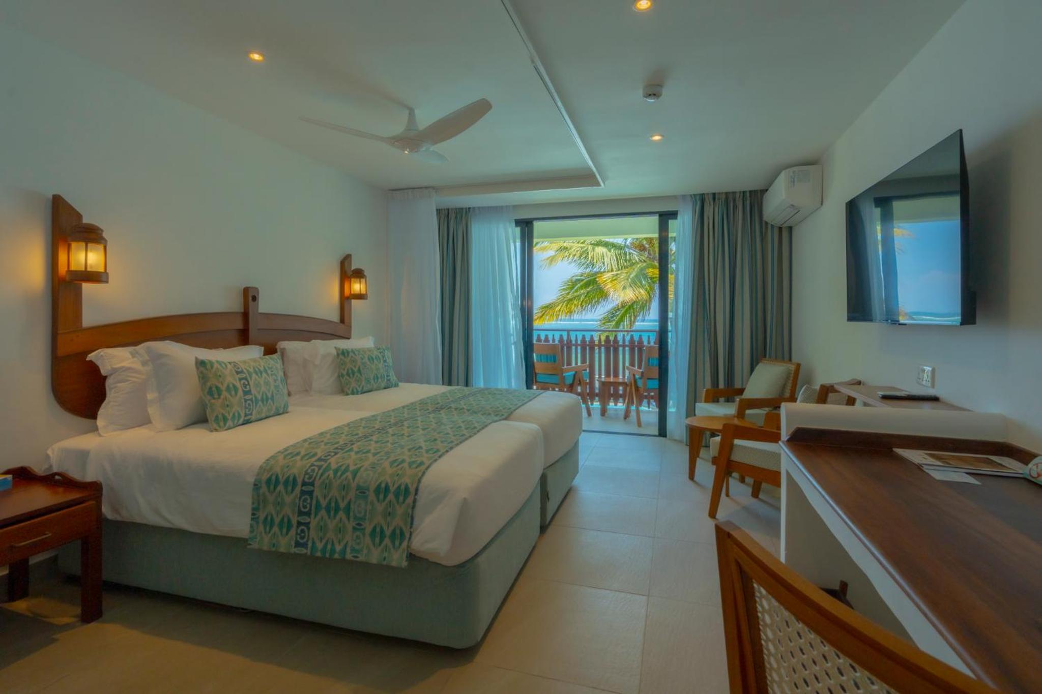 غرفة سوبيريور بسرير مزدوج بإطلالة على البحر، Voyager Beach Resort 2/8