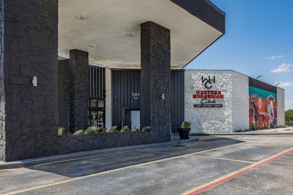 The Cactus Cove Inn And Suites 39/49