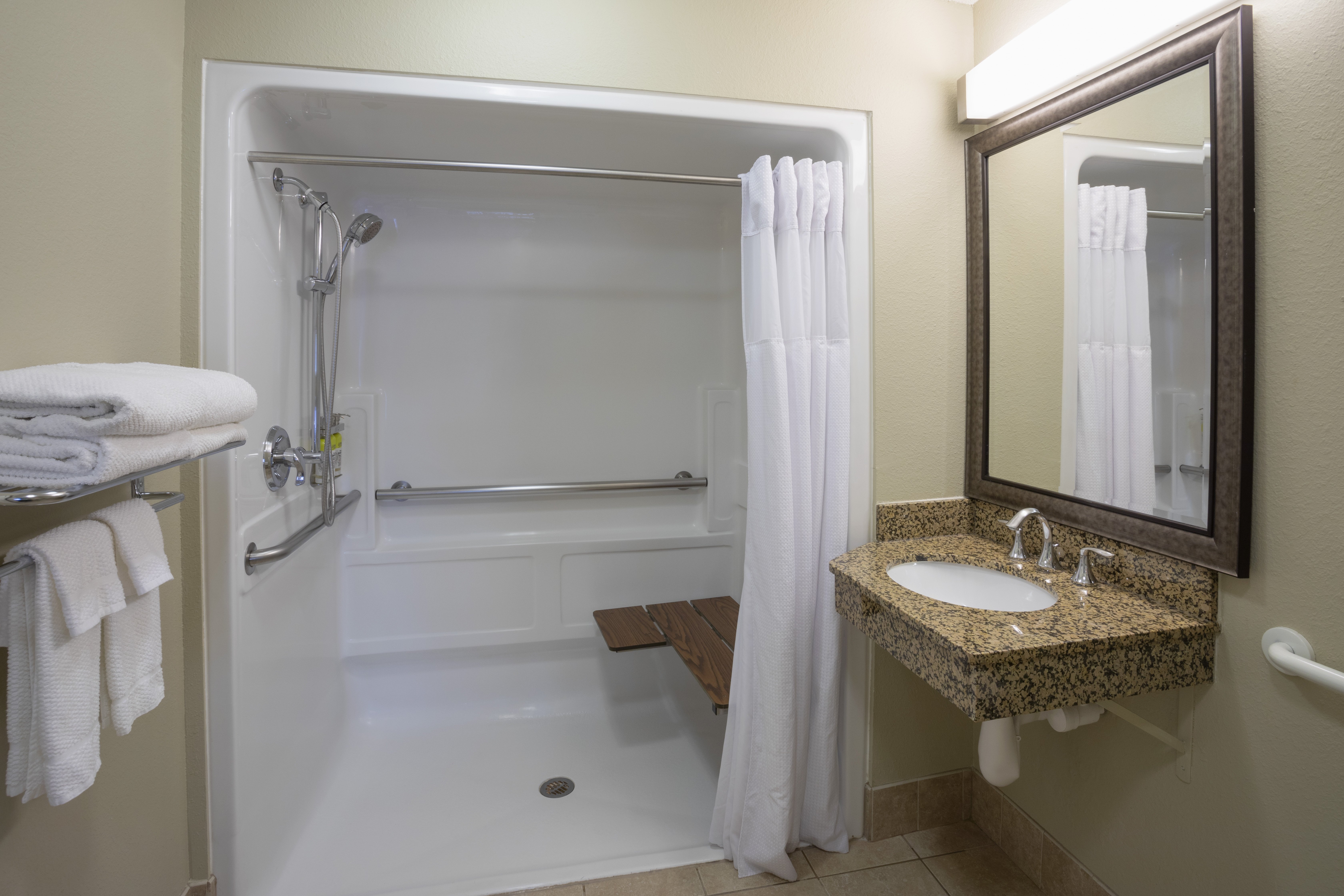 Staybridge Suites Minneapolis-Bloomington 79/79