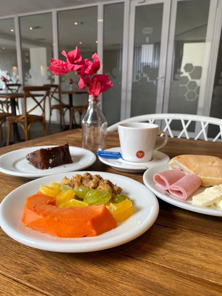 Hotel Bossa Nova Cabo Frio 38/48