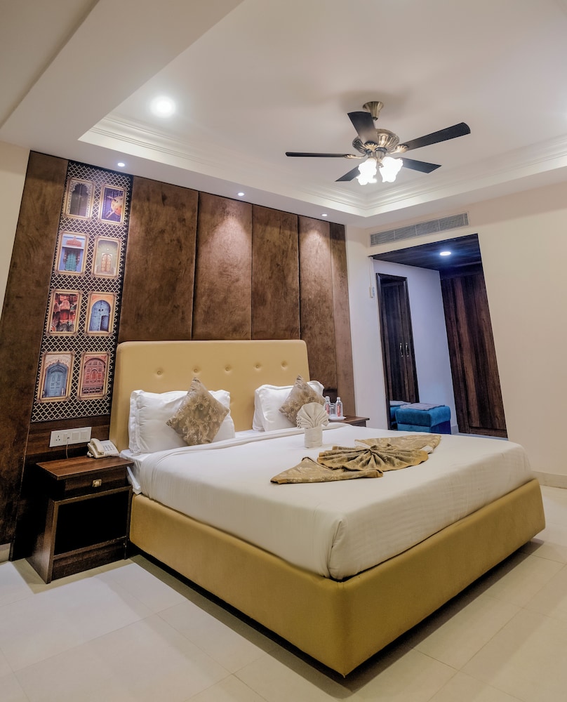 AMARGARH RESORT 14/66