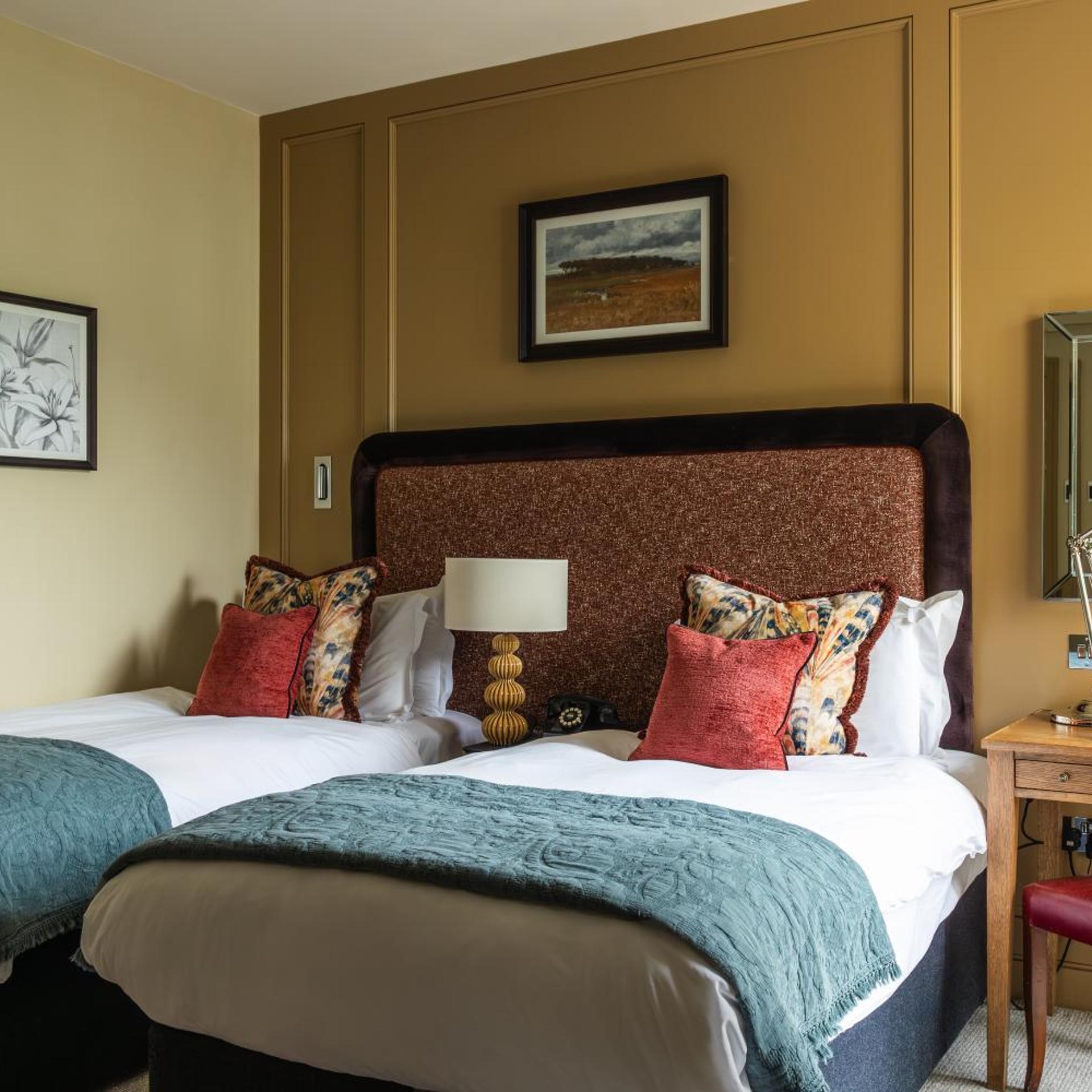 The Alma Hotel 10/36