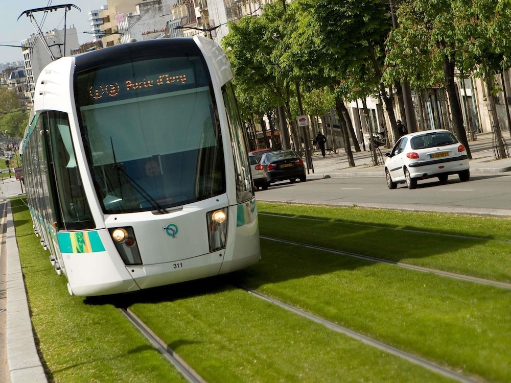 Hotelf1 Paris Porte De Chatillon 43/49