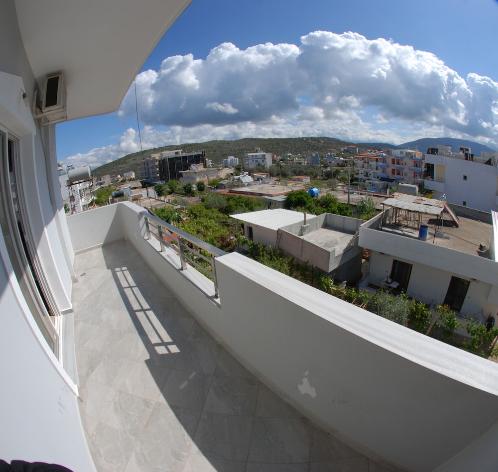 Vila Enea 38/44
