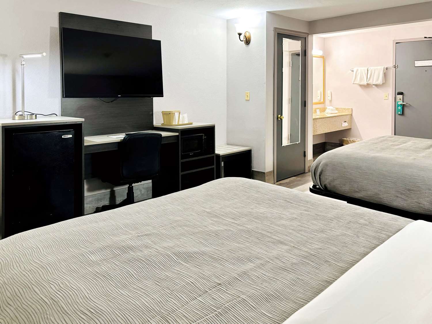 غرفة بسريرين كوين، Quality Inn Raynham - Taunton 5/9