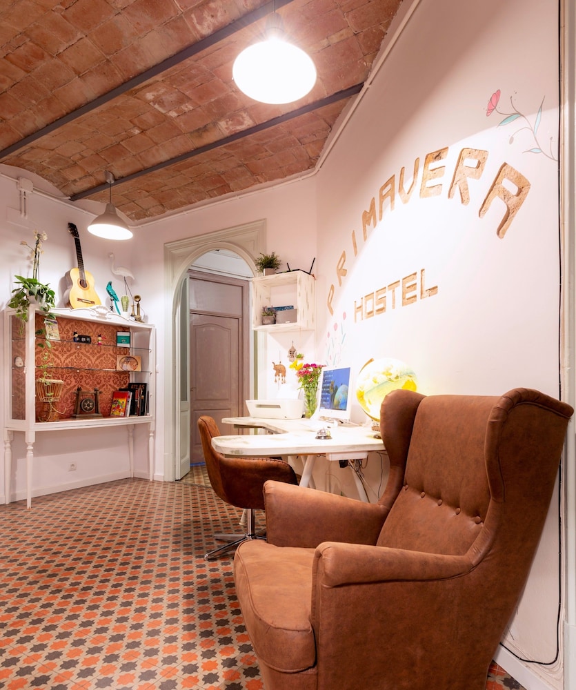 Primavera Hostel 48/70