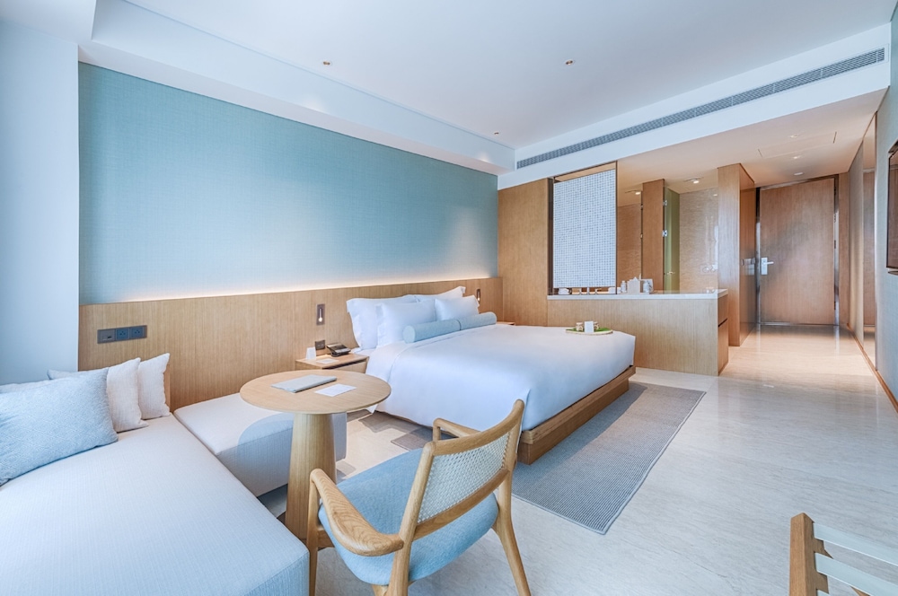 Premier Deluxe Double Ocean View