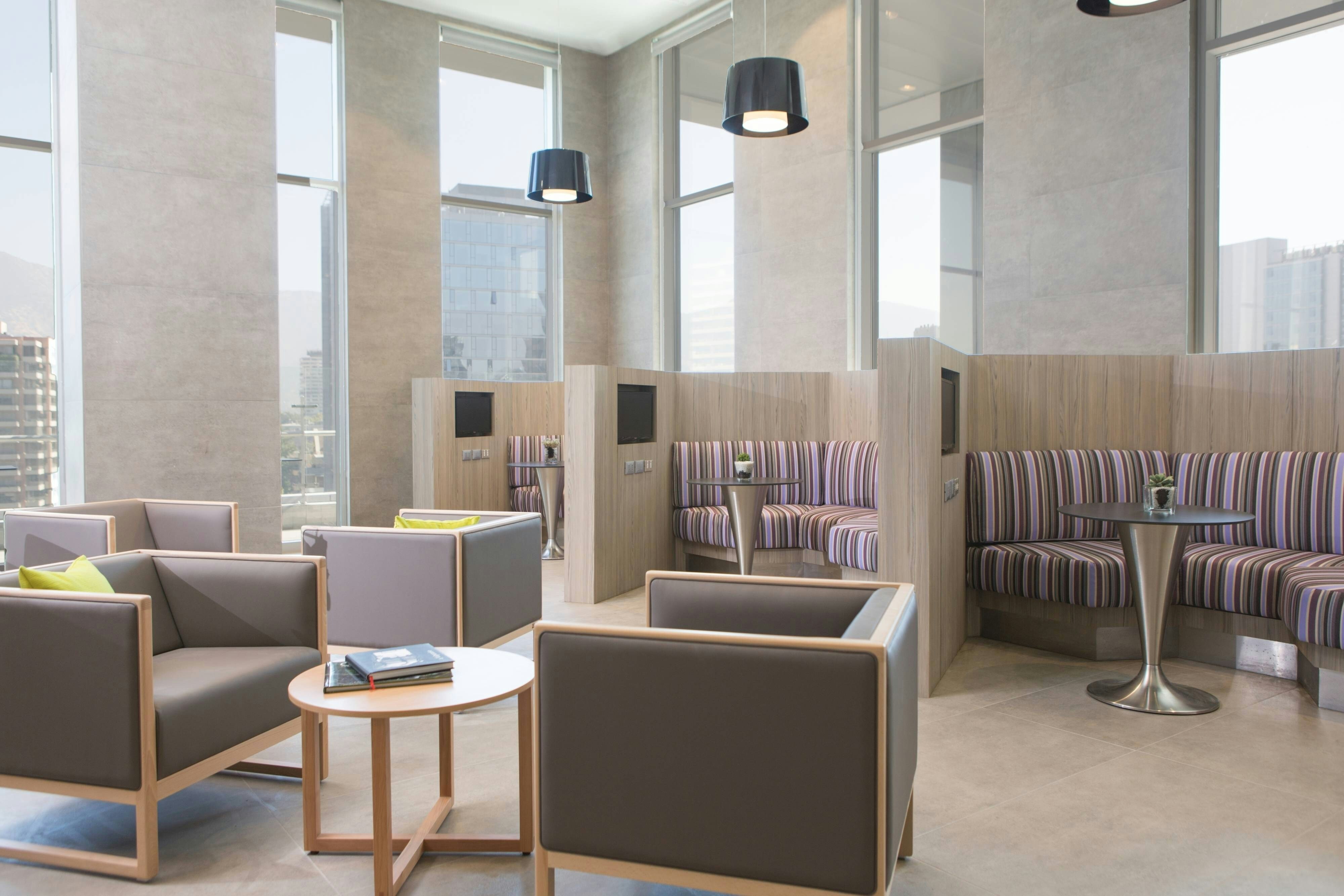 Courtyard Santiago Las Condes 35/55