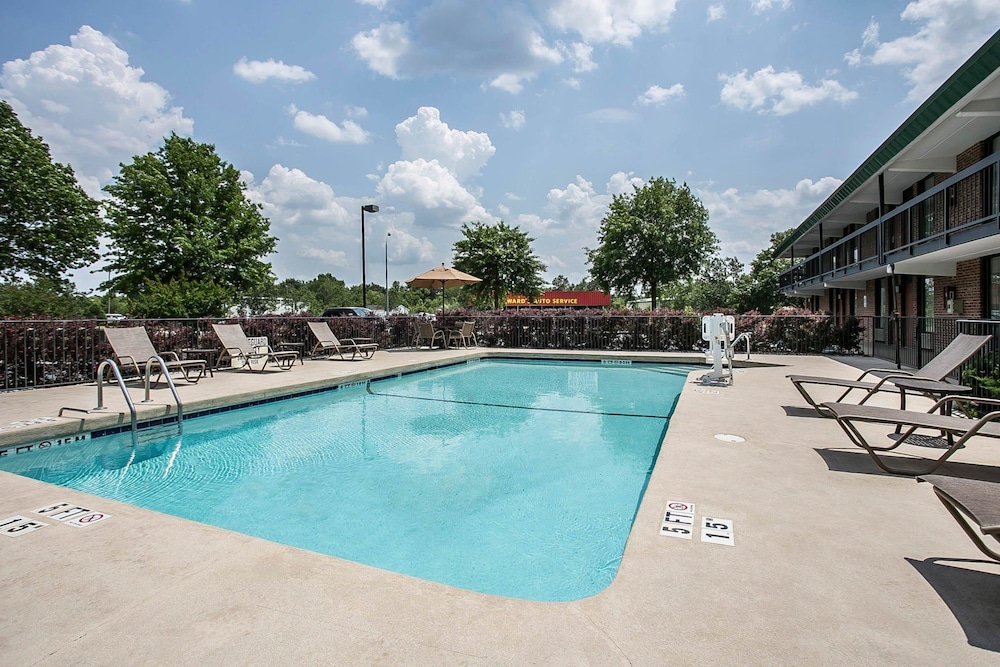 Quality Inn Hartsville 3/37