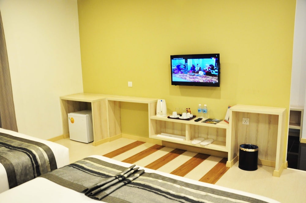 Valya Hotel 6/55