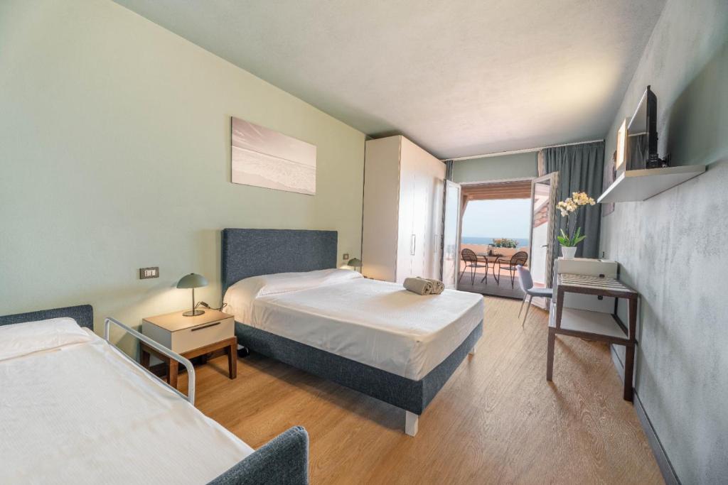 Quadruple Room Sea View