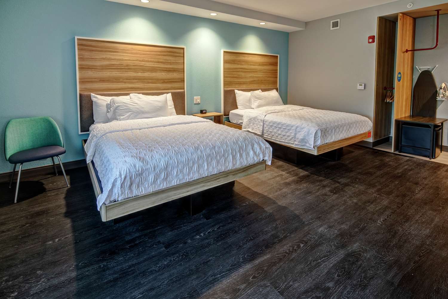 ROOM, 2 QUEEN BEDS, ACCESSIBLE