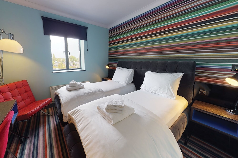 VILLAGE BIRMINGHAM WALSALL - HOTEL & LEISURE CLUB 24/58