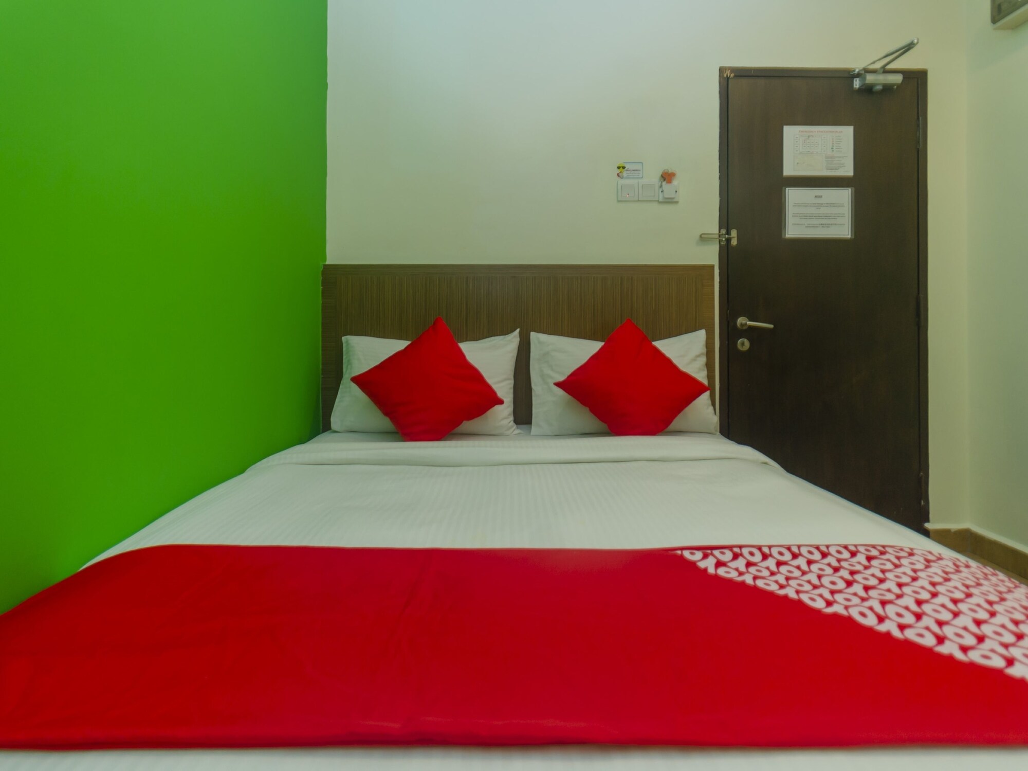 STANDARD, DOUBLE BED