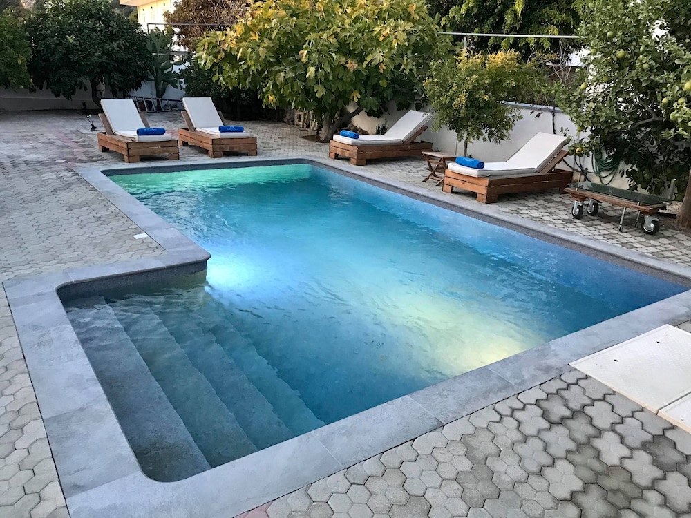 Villa Amor 34/47