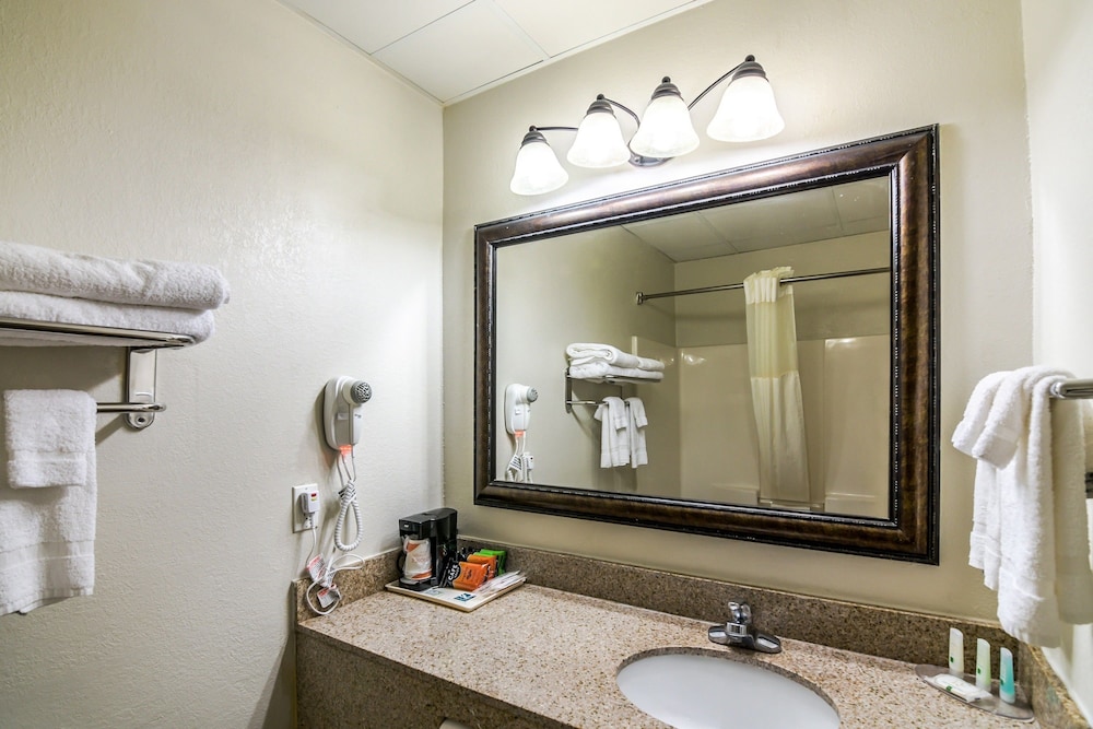 Quality Inn Alexander City 29/53