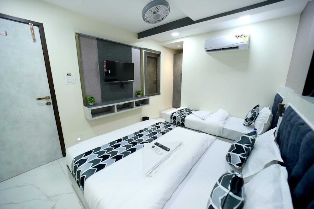 N.M. Hotel Mumbai 9/20