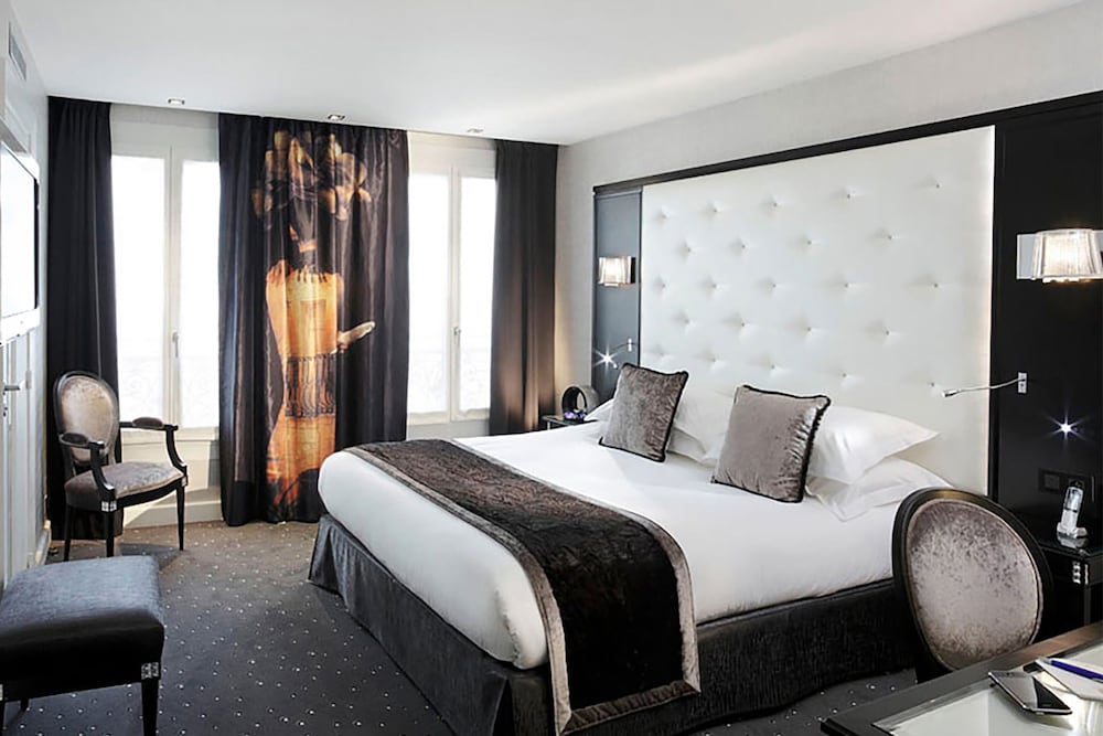 SUPERIOR, KING BED