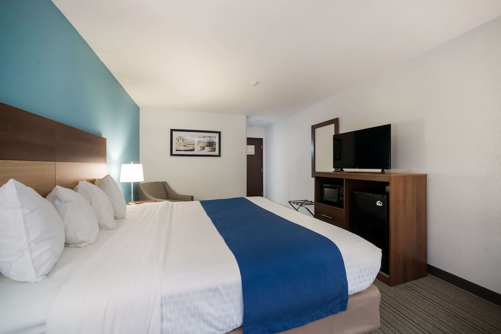 Ramada by Wyndham Effingham 4/41