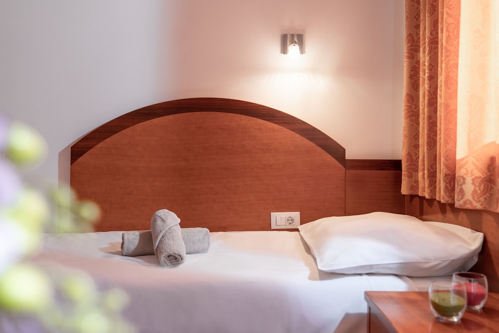 Hotel Medno 7/43