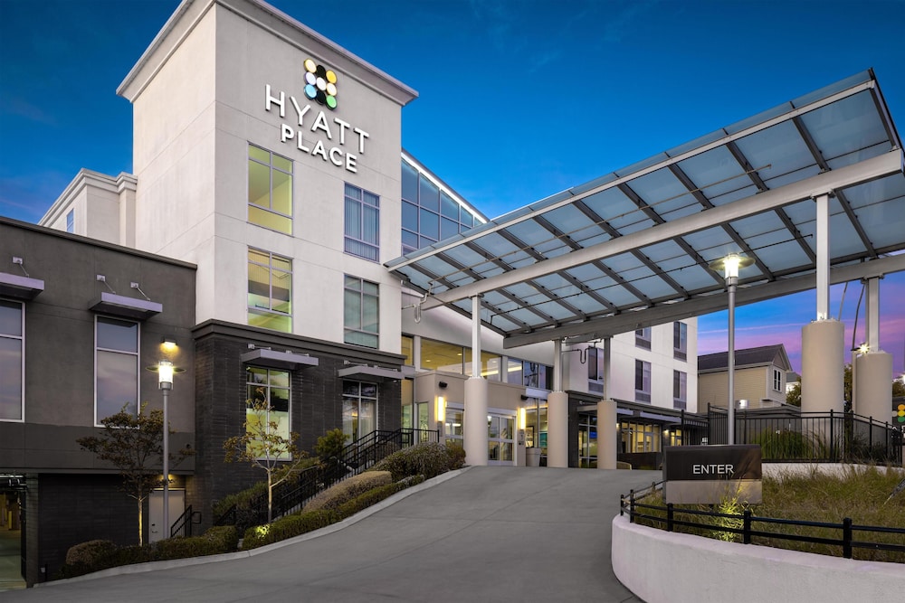 Hyatt Place Santa Cruz 39/49
