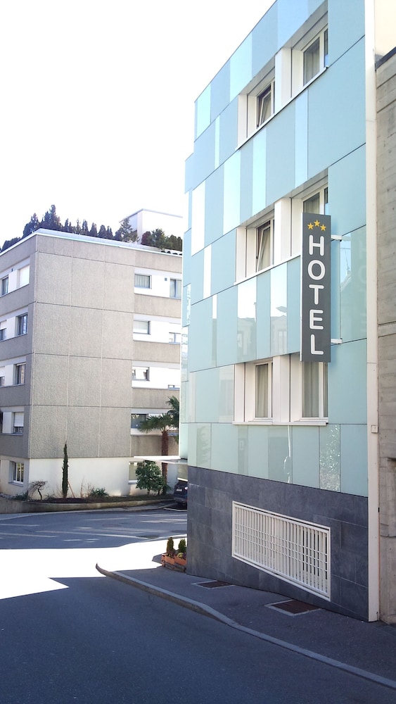 HOTEL BON PORT 1/40