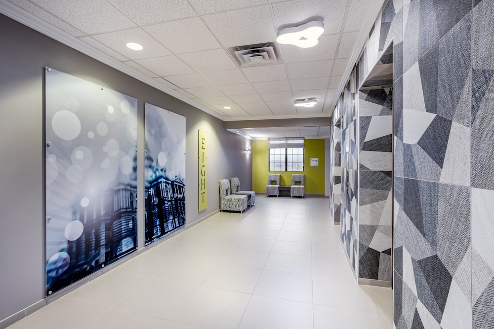 Holiday Inn Lafayette-City Centre 10/47