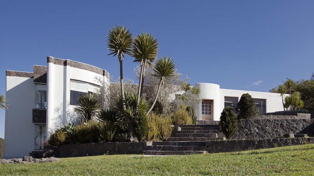 Hotel El Crater 20/24