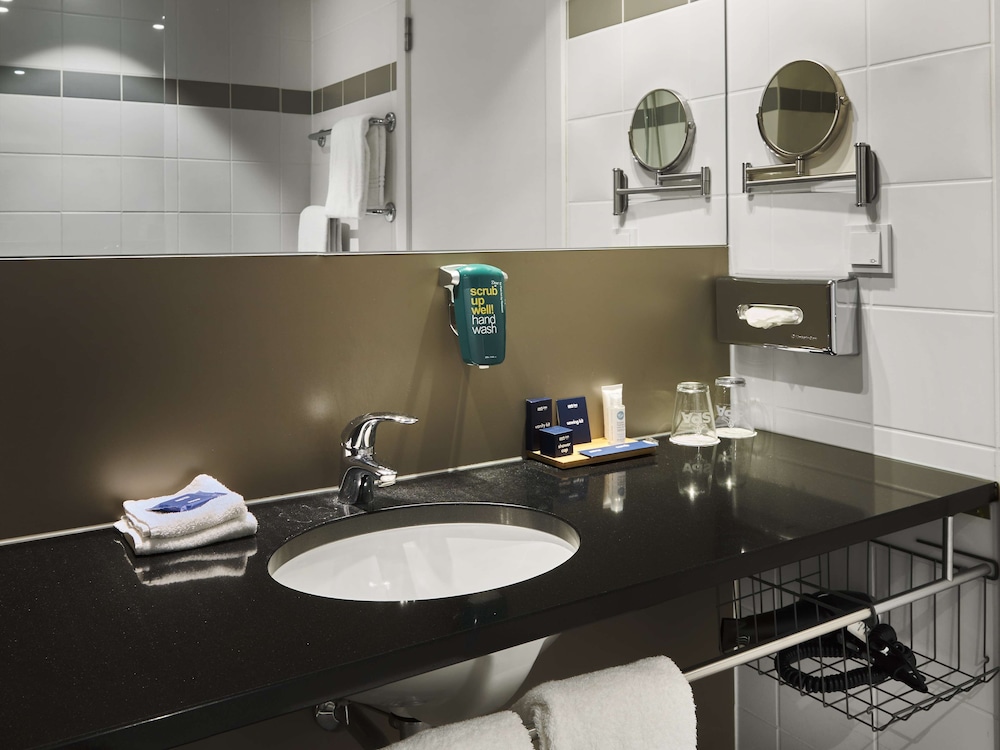Park Inn By Radisson Liege Airport 80/81