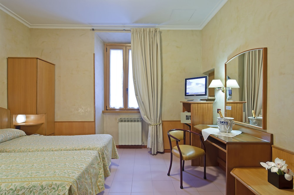 Hotel Museum Formerly Hotel Alimandi Via Tunisi 24/54
